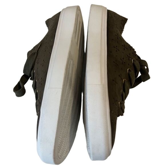 LOFT Olive Green Suede Eyelet Perforated Lace Up Sneaker Size 7.5 - Picture 2 of 10